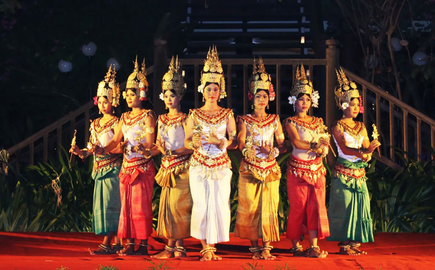 Dinner with Apsara Dance Performance