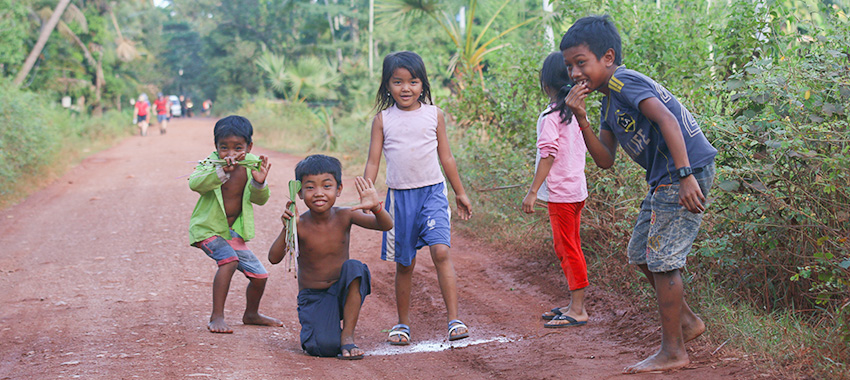 Family Cycling in Angkor