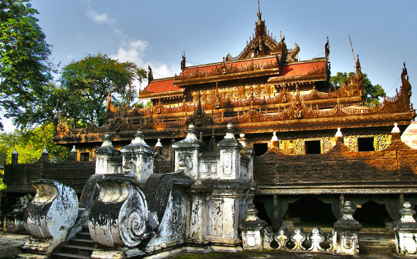 Shwenandaw Monastery