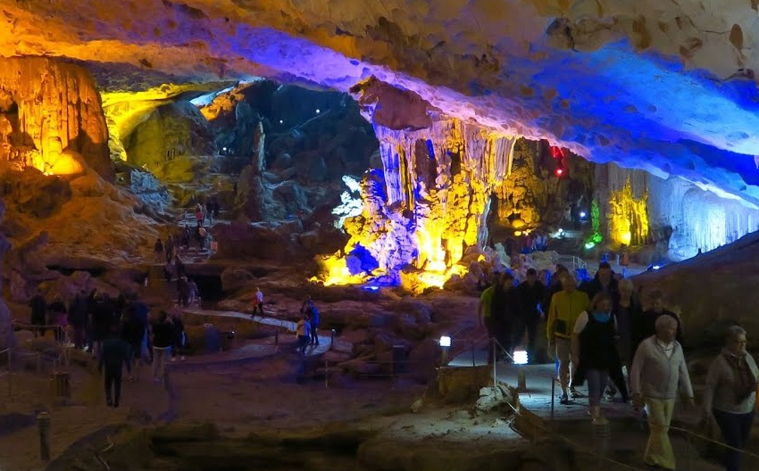 Sung Sot Cave